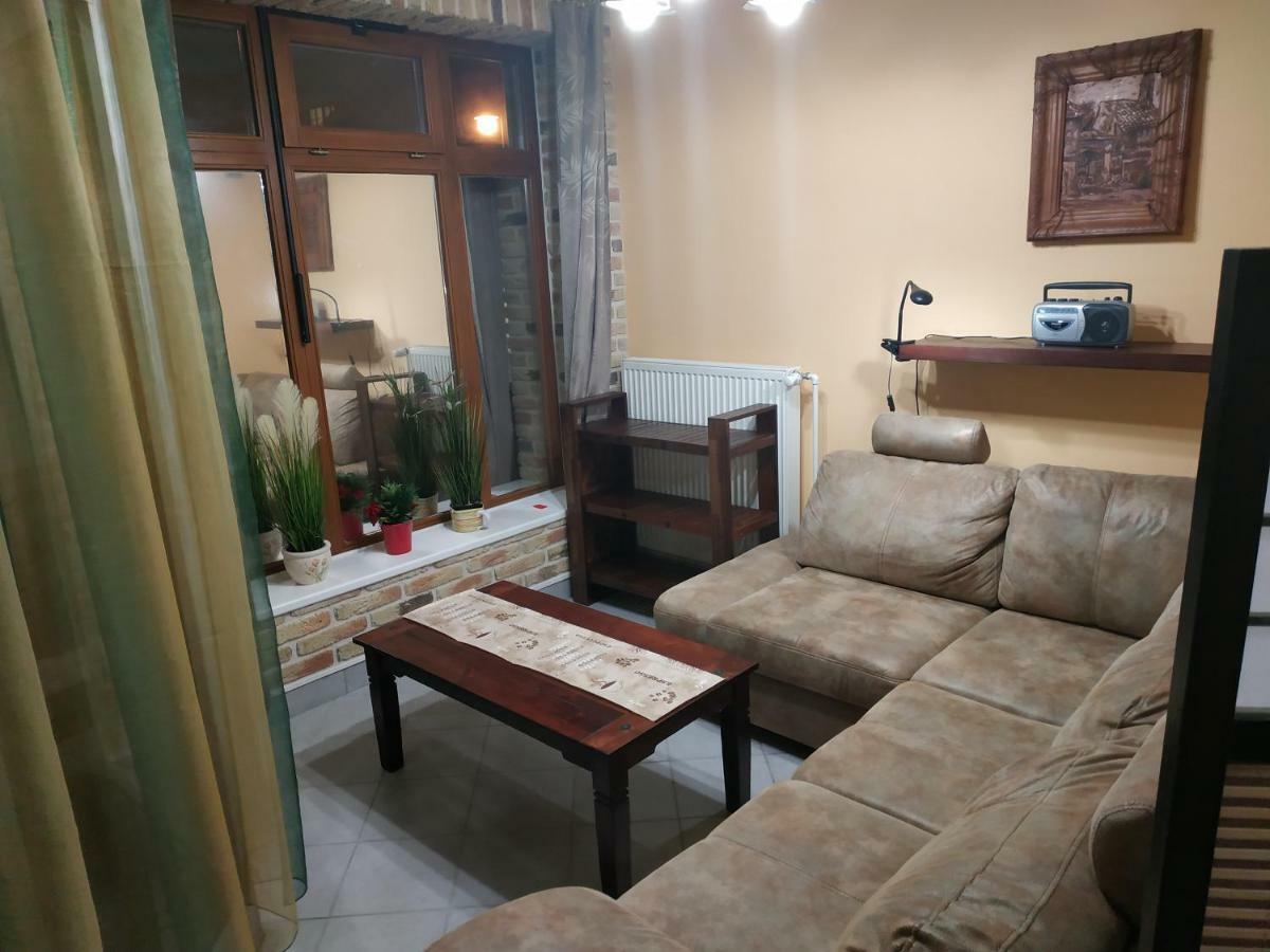 Apartman Holandska 120 Beroun Beroun  Ngoại thất bức ảnh